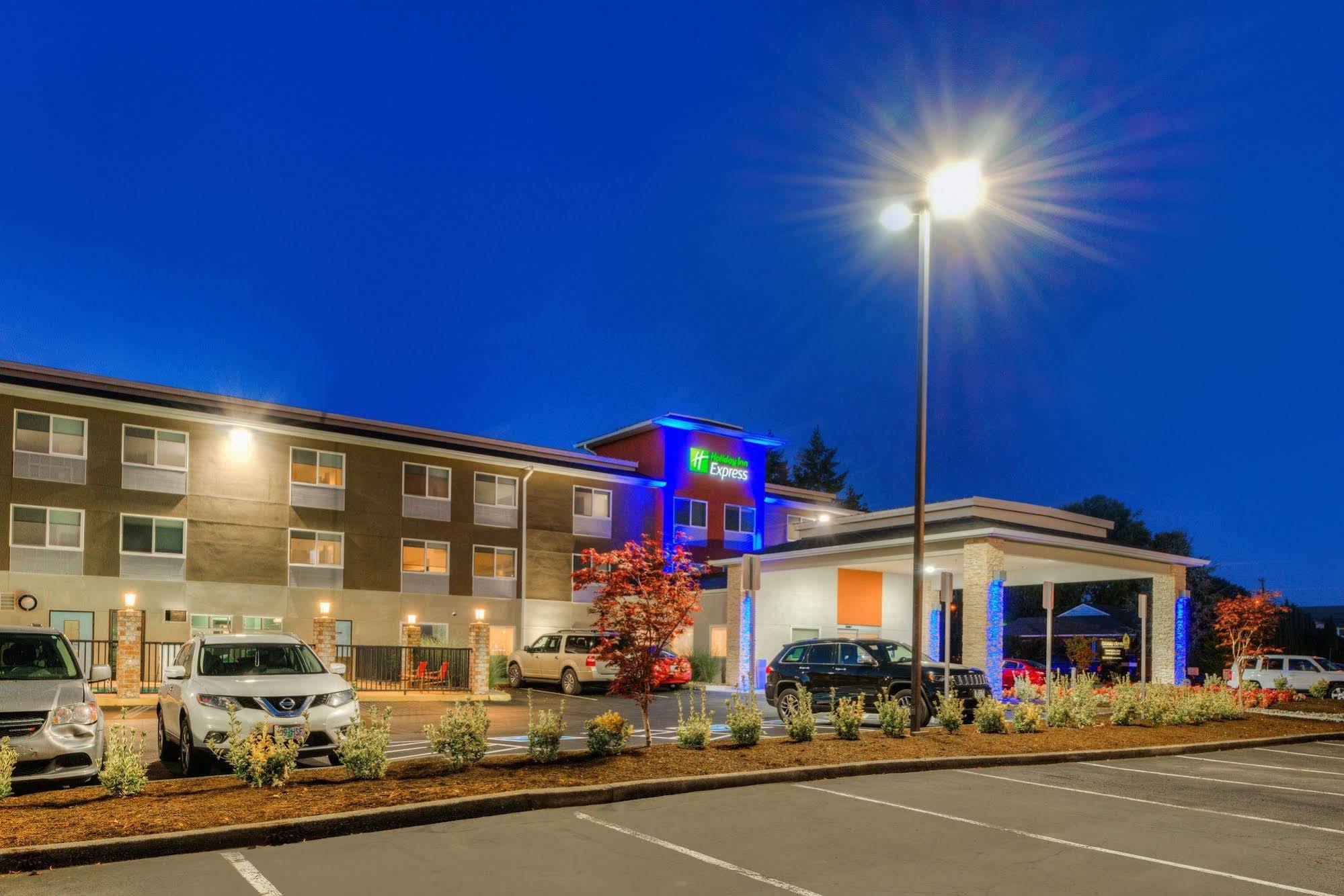 Holiday Inn Express Newberg - Wine Country By Ihg Экстерьер фото